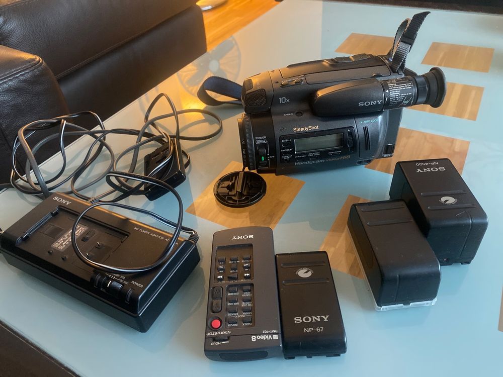 Sony Video Camera Recorder Hi8 CCDTR2000E Kaufen auf Ricardo
