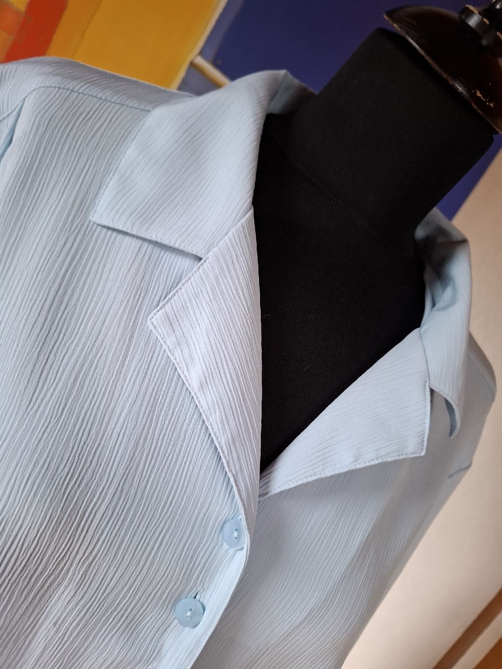 Camicette: Bluse Damen Gr 46 La Cara Hellblau Crinkle-Stoff 3000 – Usato da Vinelz venduto da sonnenmond77 3