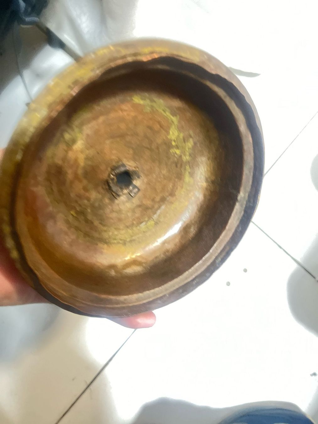 Tutte le decorazioni: Antike Holzdose mit Messingverzierung – Usato da Horgen venduto da Amanda30 3