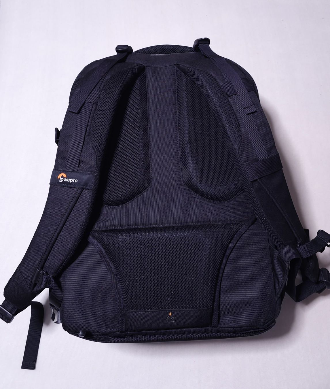 Lowepro Sacs à dos: LOWEPRO PRO RUNNER BP 450 AW II – D'occasion à St. Gallen par Cat_s 3