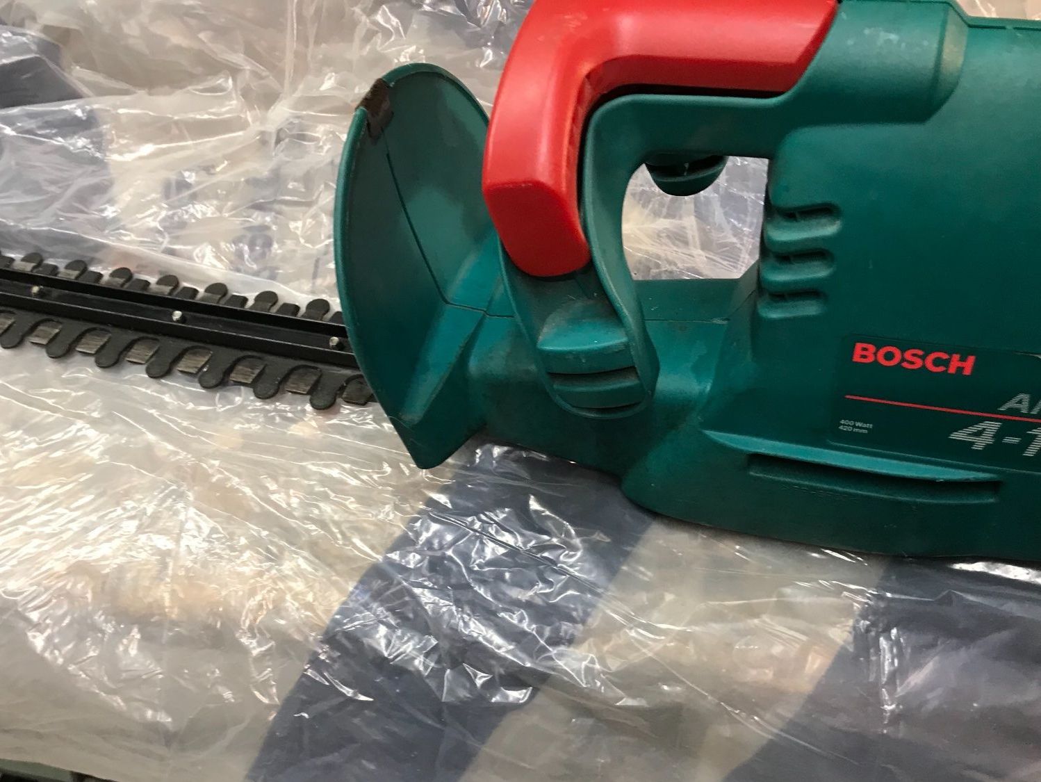 Bosch Tous les outils: TAILLE HAIE BOSCH AHS 4-15 400 WATTS – D'occasion à Sion par riichounet 1