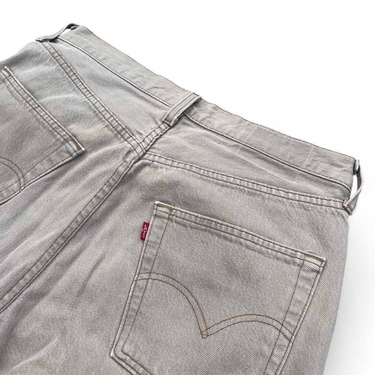 Levi's Jeans: Levis Jeans Beige Men Vintage – Usato da Riehen venduto da art_c76v 1