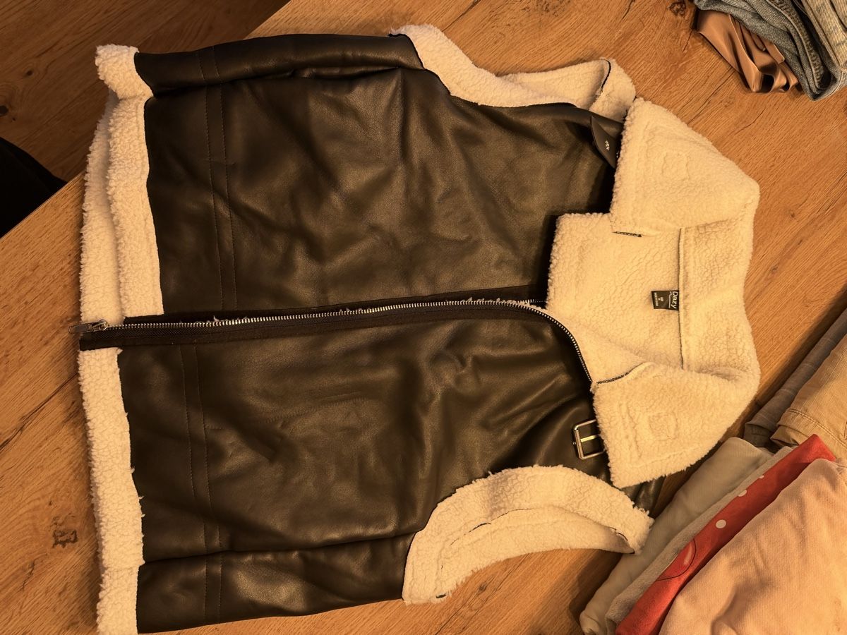 Gilet & Giacche senza maniche: Gilet gr m – Usato da Hohenrain venduto da Flysohighmybutterfly
