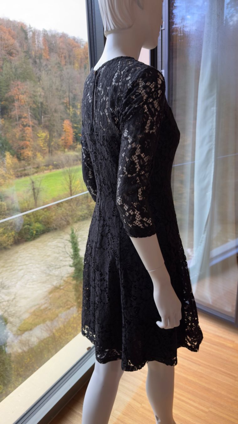 Dorothy Perkins Kleider: Dorothy Perkins Kleid – Gebraucht aus Adliswil von RicPro 2