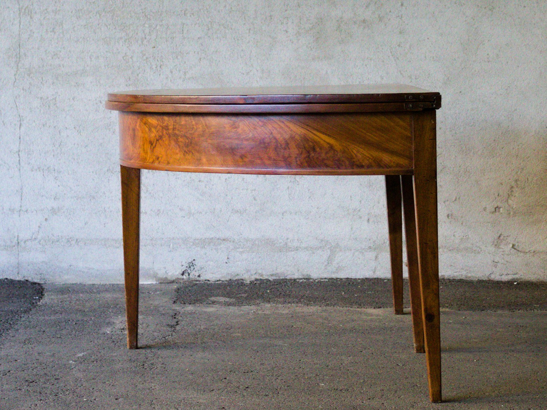 Tavoli: Grande table demi-lune – Usato da Les Mayens-de-Sion venduto da valbroc 4