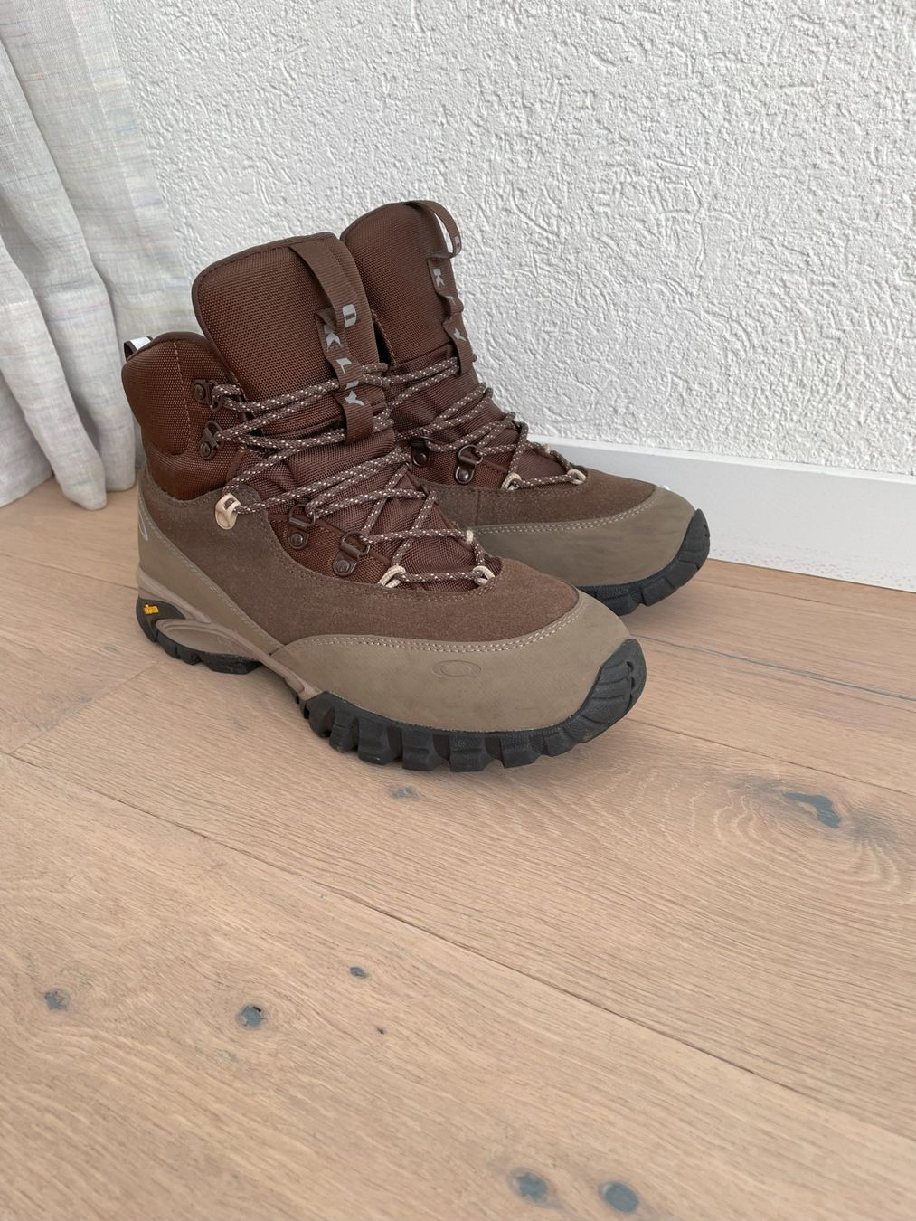 Oakley Herrenschuhe: Oakley Wanderschuhe – Neu (gemäss Beschreibung) aus Grosshöchstetten von Marcwue