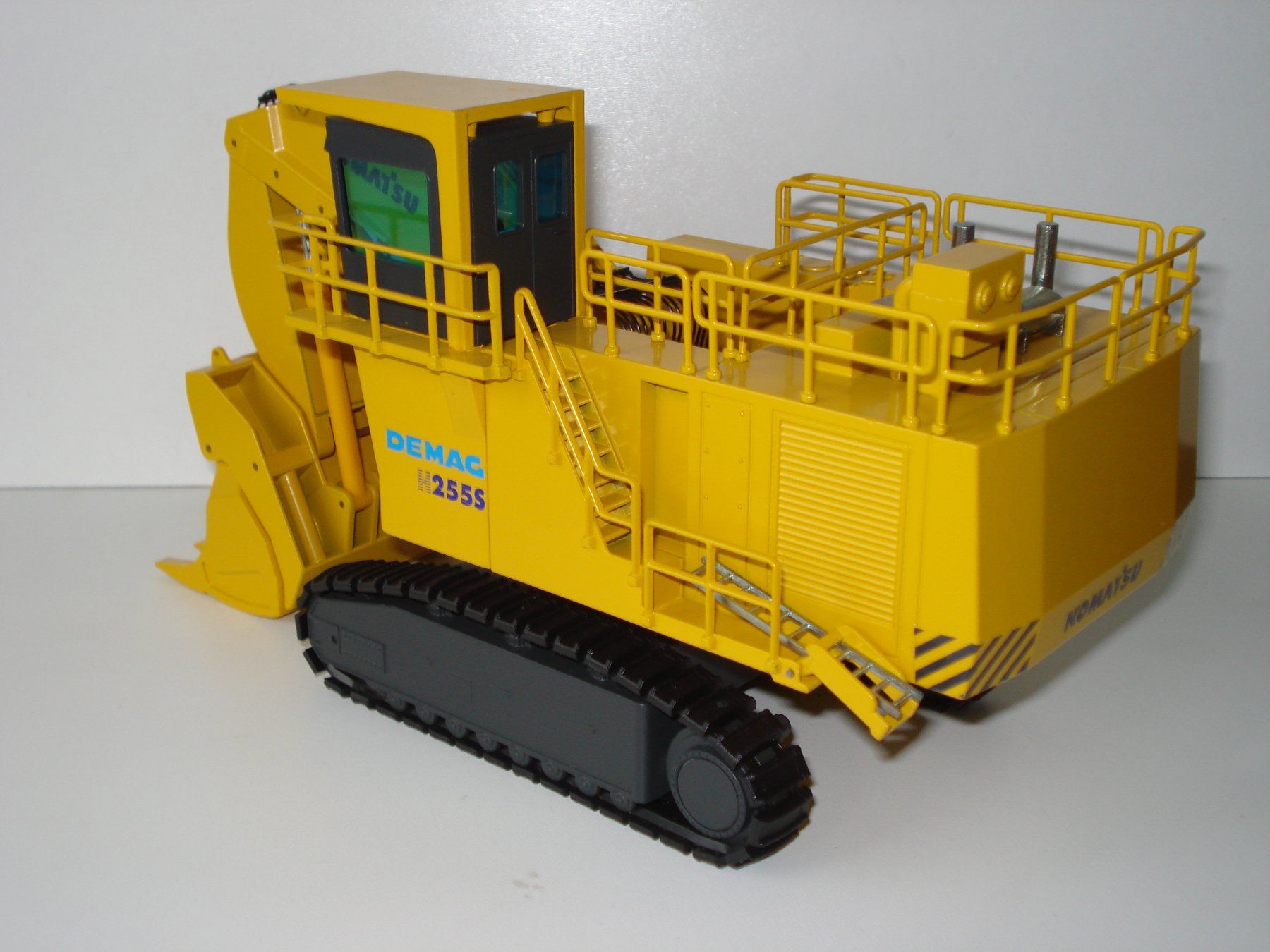 Kits de montage: DEMAG H 255 S Raupenbagger – Neuf (Voir description) à Mitlödi par worker04 2