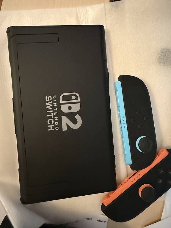 Nintendo Konsolen: Nintendo Switch 2 – Neu (gemäss Beschreibung) aus Taverne von aleeedg
