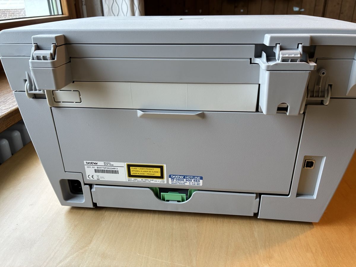 Brother Drucker: Multifunktionsdrucker Brother DCP-7030 Laserdrucker grau – Gebraucht aus Wallisellen von G000ze 3