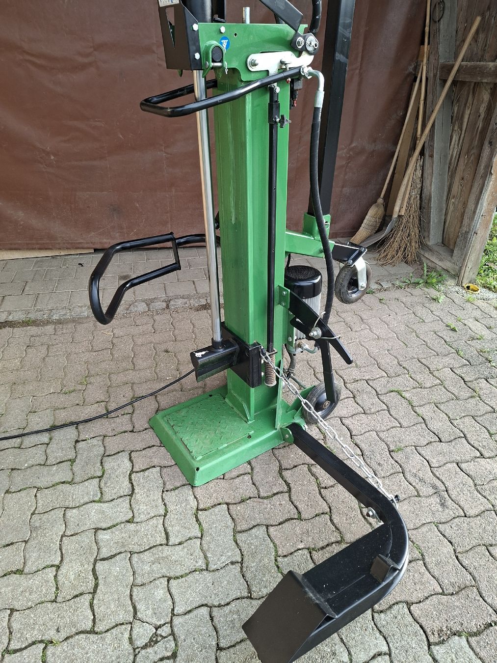 Tutte le macchine: Holzspalter 14 Tonne, 400V – Usato da Niederuzwil venduto da peter. 5