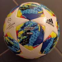 Adidas Champions League Mini Fussball - Top Zustand!
