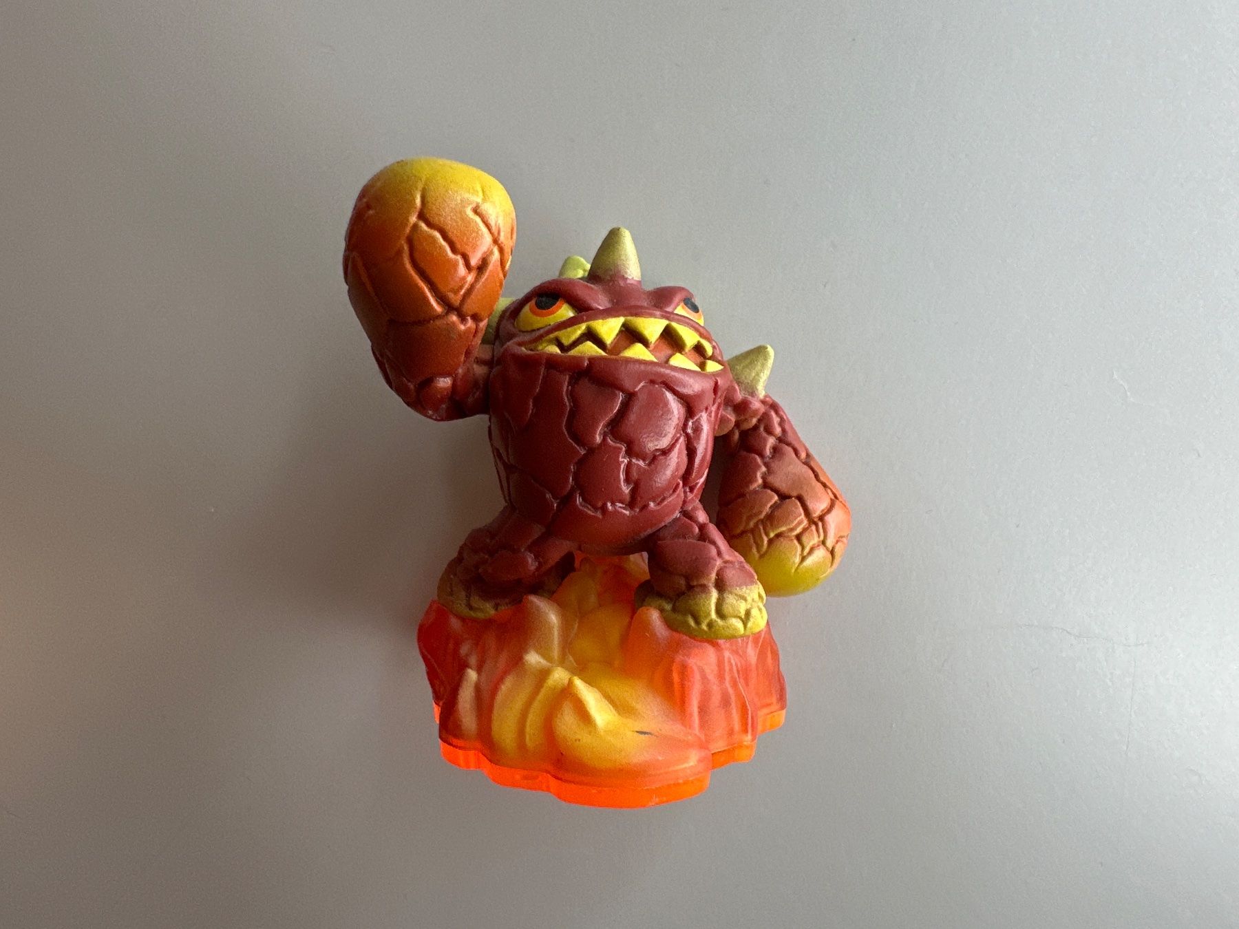 Statuette: Skylanders Giants - Eruptor – Usato da St.gallen venduto da taduz