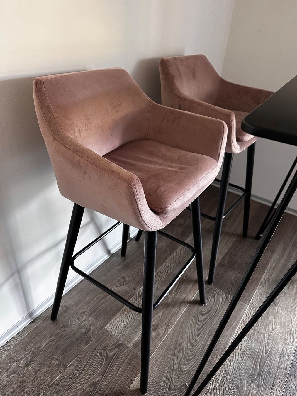 Tischset: Bartisch und 4 Stühle – Gebraucht aus Dübendorf von bol_h67v 2