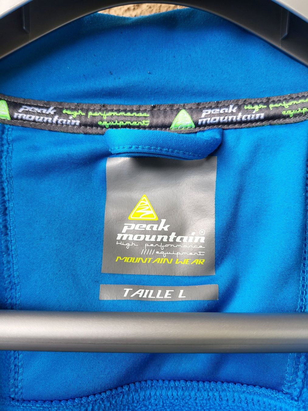 Giacche: Softshelljacke Herren von Peak Mountain, Grösse L – Usato da Weesen venduto da Banco 3