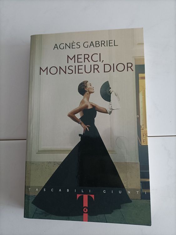  Merci. Monsieur Dior (Em Portugues do Brasil