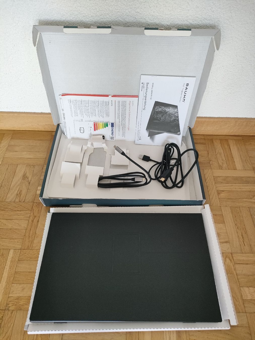 Monitor: Bahun tragbare Monitor – Nuovo (secondo la descrizione) da Weiningen TG venduto da NumisBila 3