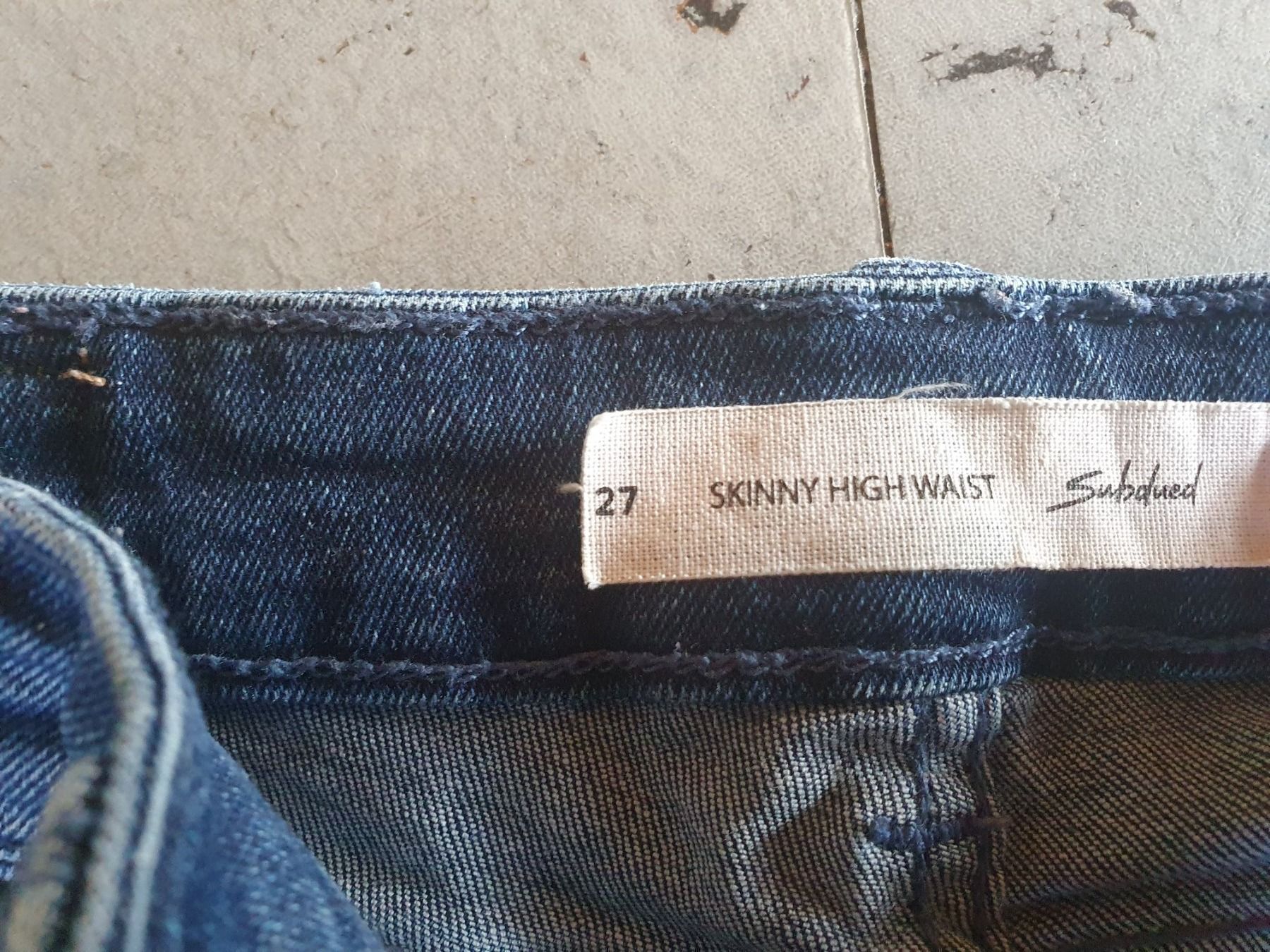 Jeans: Jeans – Gebraucht aus Moosseedorf von Sonnenschein.. 4