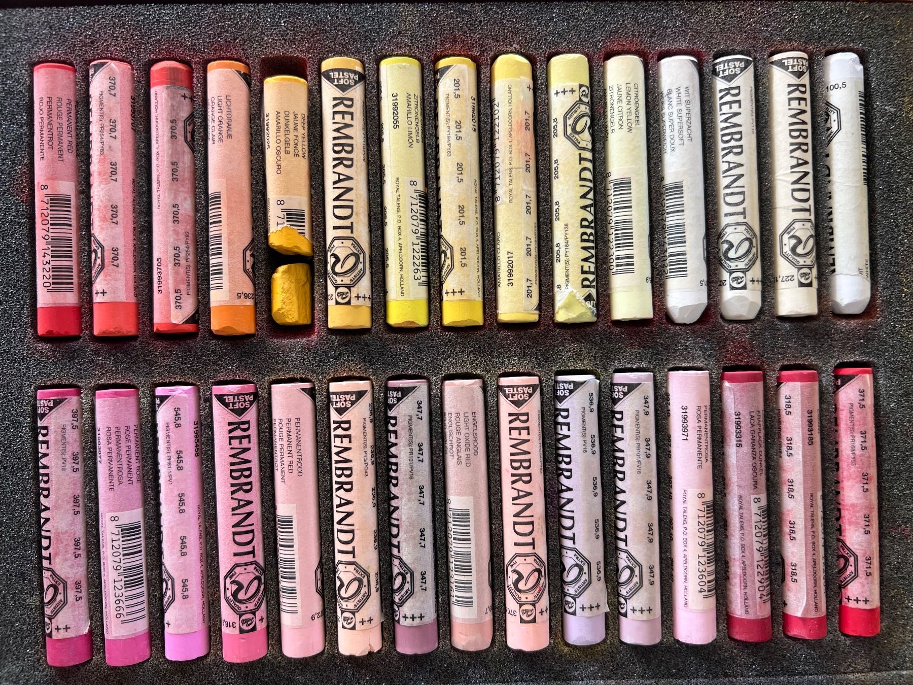 Matite, matite colorate & gessi: Coffret pastels secs Rembrandt, 60 pièces – Usato da Chézard-St-Martin venduto da Chopette 3