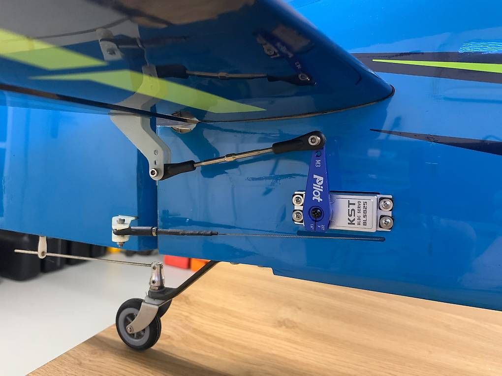 Modellismo RC: Pilot RC Slick-74 – Usato da Marbach SG venduto da has_t62y 3