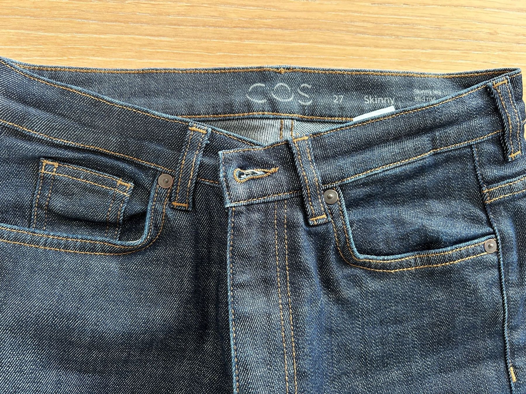 Cos Jeans: Lot de 2 Jeans COS Taille 36 – Usato da Fribourg venduto da sophlg 5