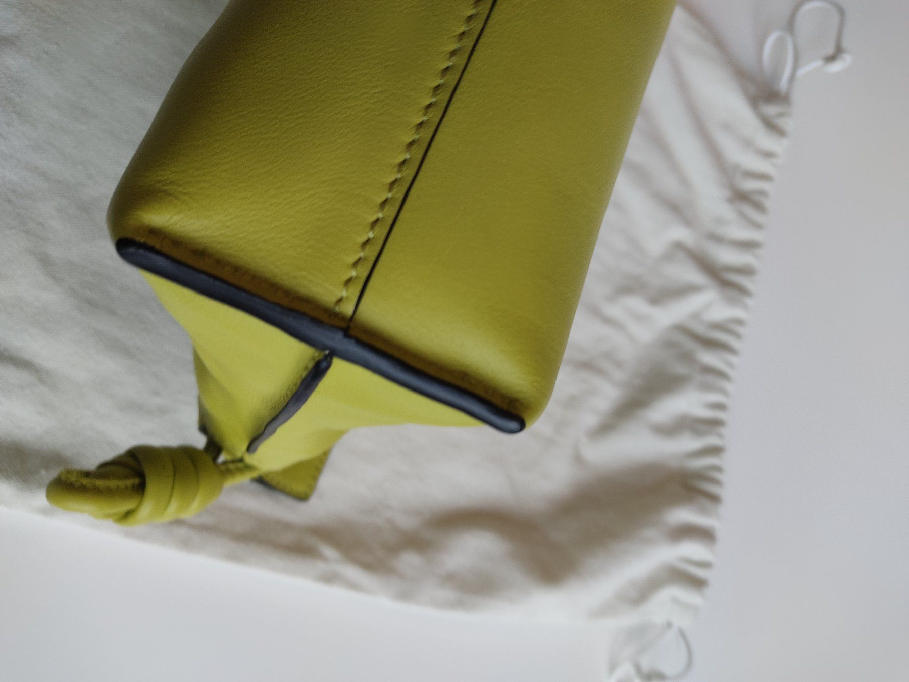 Loewe Borse da donna: Loewe Mini Flamenco Clutch – Usato da Gockhausen venduto da easytransactions 5