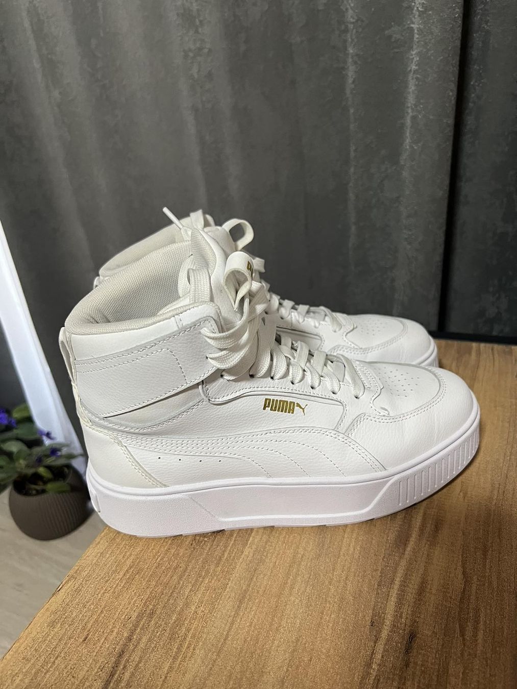 Puma Scarpe da donna: Puma High Top Sneaker – Nuovo (secondo la descrizione) da Basel venduto da M.M_ 7