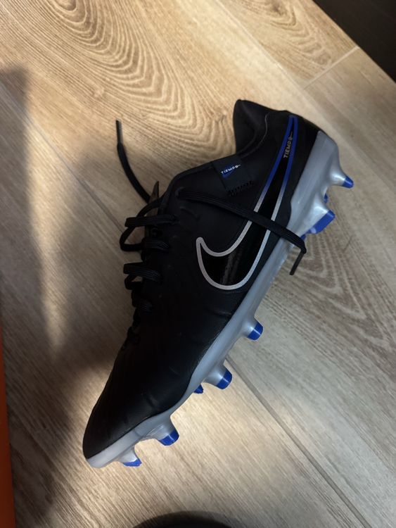 Nike Chaussures hommes: Chaussures de foot Nike Tiempo Legend NEUVES 42.5 – Neuf avec emballage d'origine à Martigny par gigikro 2