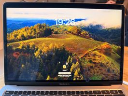 MacBook Air 13” (2020) – i5, 512 Go – Argent – très bon état