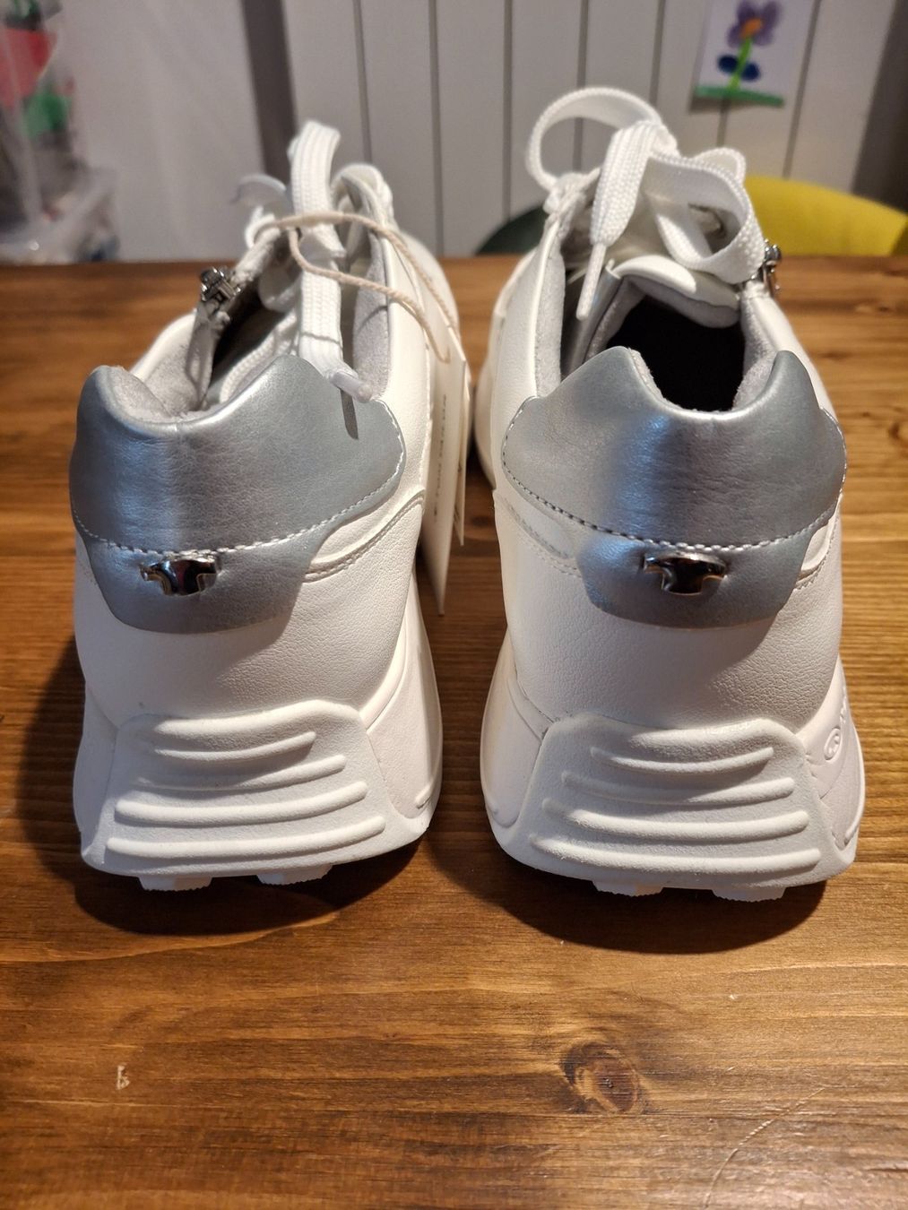 Scarpe da donna: Tom Tailor sneaker – Nuovo e nell'imballaggio originale da Oberhofen am Thunersee venduto da katka99 2