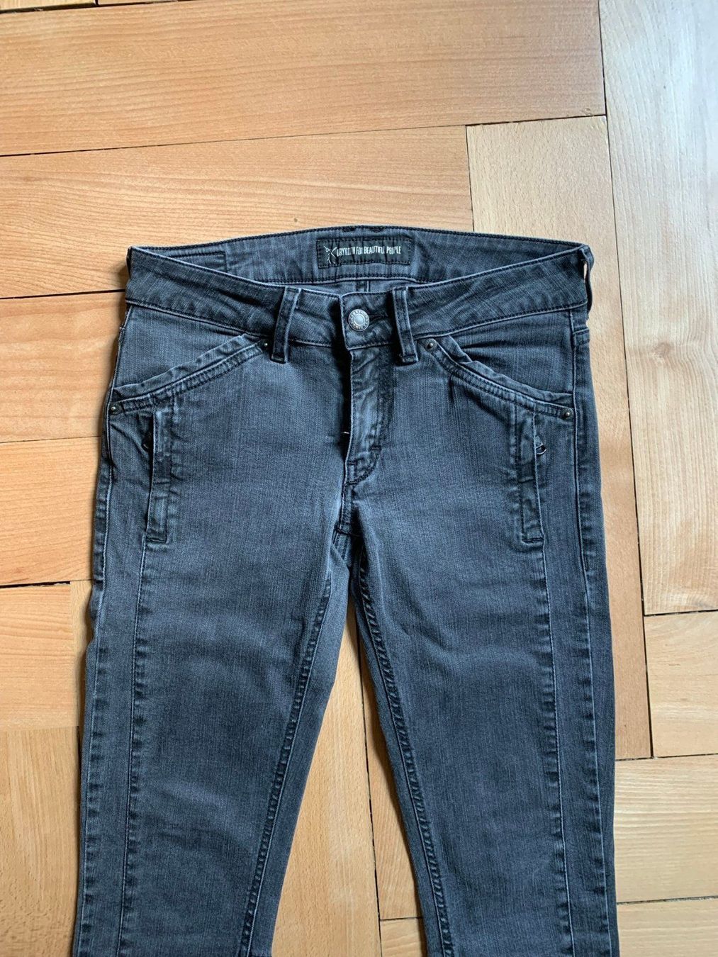 Drykorn Jeans: DRYKORN - Jeans dunkelgrau XS – Usato da Zürich venduto da Diazaio 1