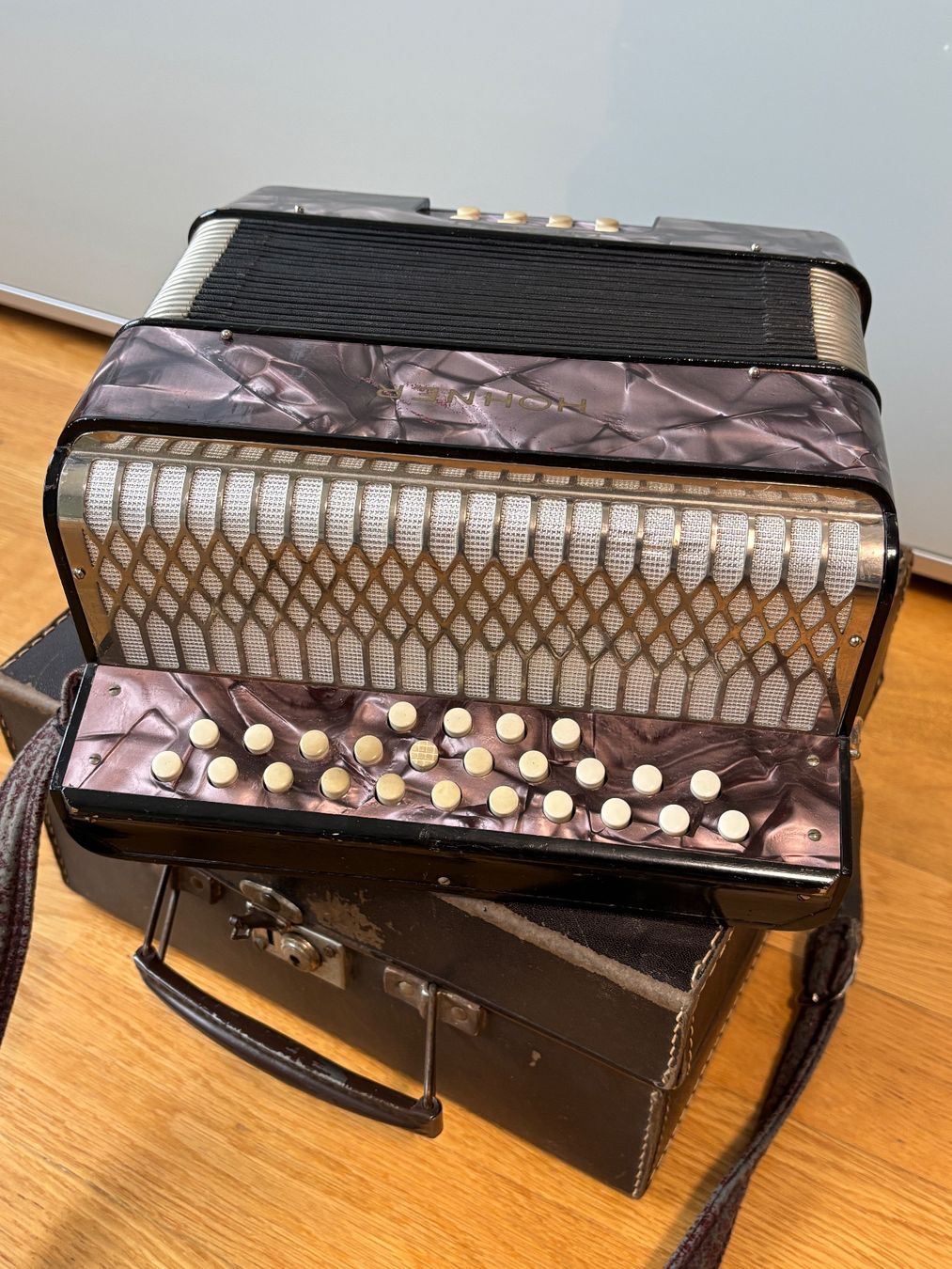 Strumenti musicali: Hohner 'Liliput' Knopfakkordeon – Usato da Dübendorf venduto da Biene70 1