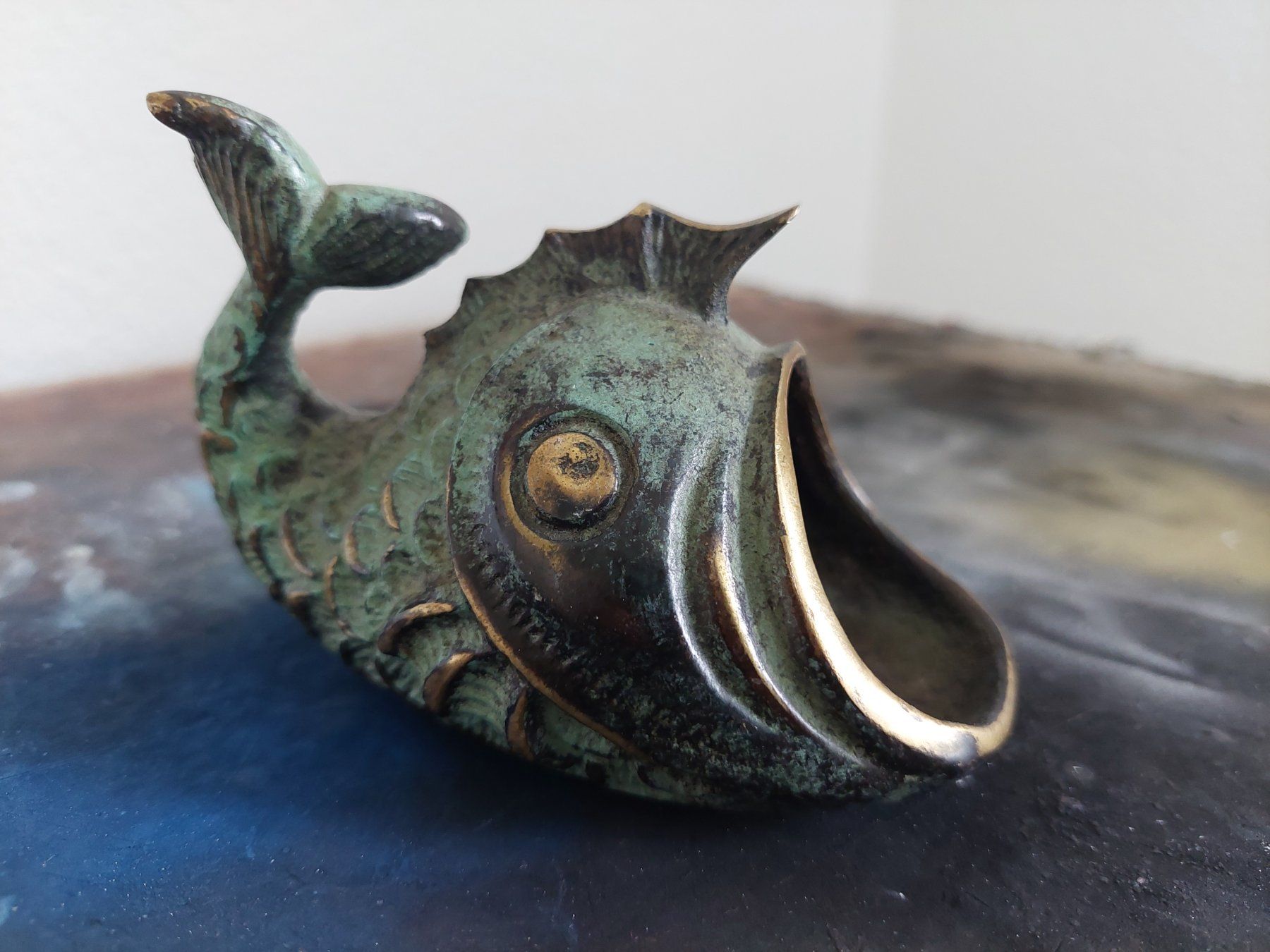 Portacenere: Fisch-Aschenbecher aus patinierter Bronze, Walter Bosse – Usato da Subingen venduto da K7passt_immer 6