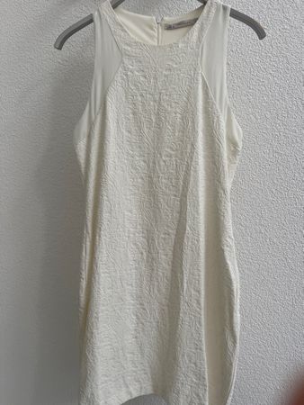 Elegantes Sommerkleid von Zara, Grösse M, neuwertig!