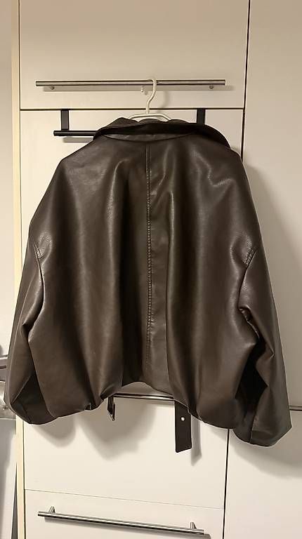 Giacche: Lederjacke Braun Pull&Bear, Gr. L – Usato da Bern venduto da sshueli 3