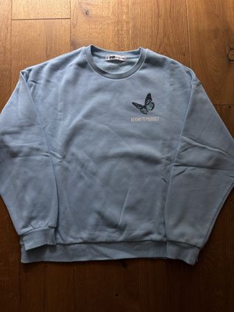 NewYorker Sweater FB Sister hellblau Schmetterling Grösse M