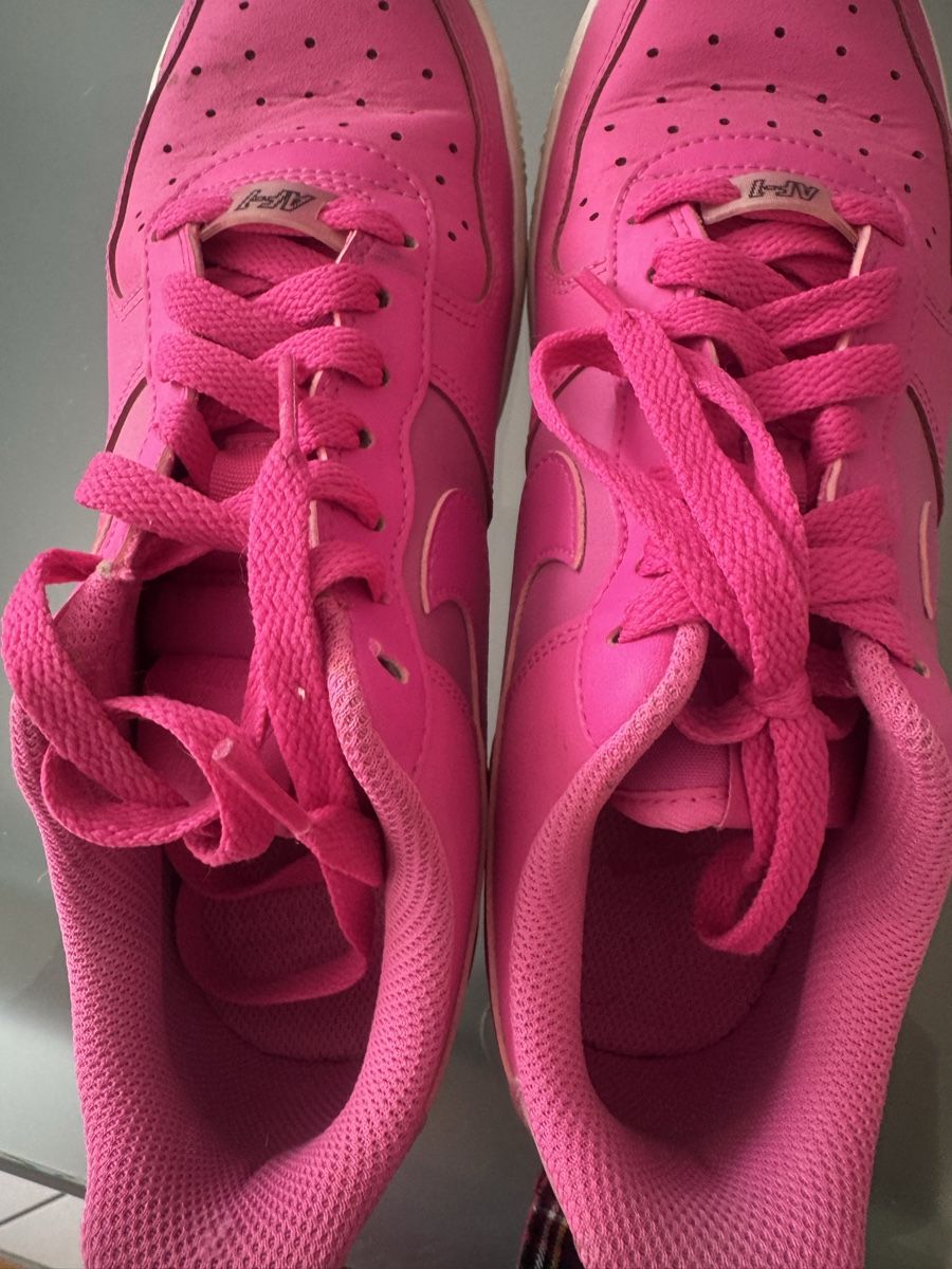 Nike Damenschuhe: Nike Air Force 1 Rosa 38,5 – Gebraucht aus Grono von tes_6t5v 3