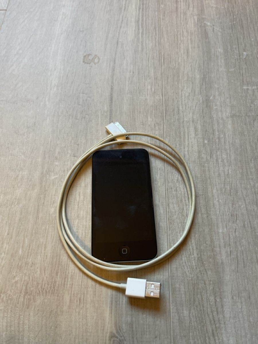 Apple Tragbarer Mediaplayer: Apple iPod Touch 4. Generation 32GB gebraucht – Gebraucht aus Schlieren von luc_91 2