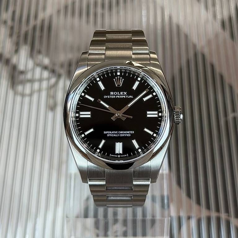 Orologi: Rolex Oyster Perpetual 36mm 126000 – Usato da Genève venduto da minty.watches