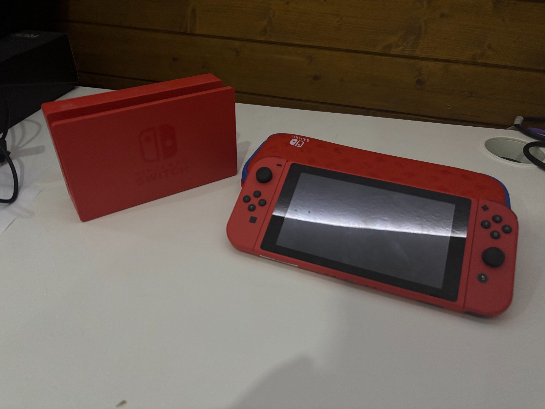 Nintendo Console: Switch Mario Red & Blue Edition – Usato da oberrüti venduto da luc_82pr