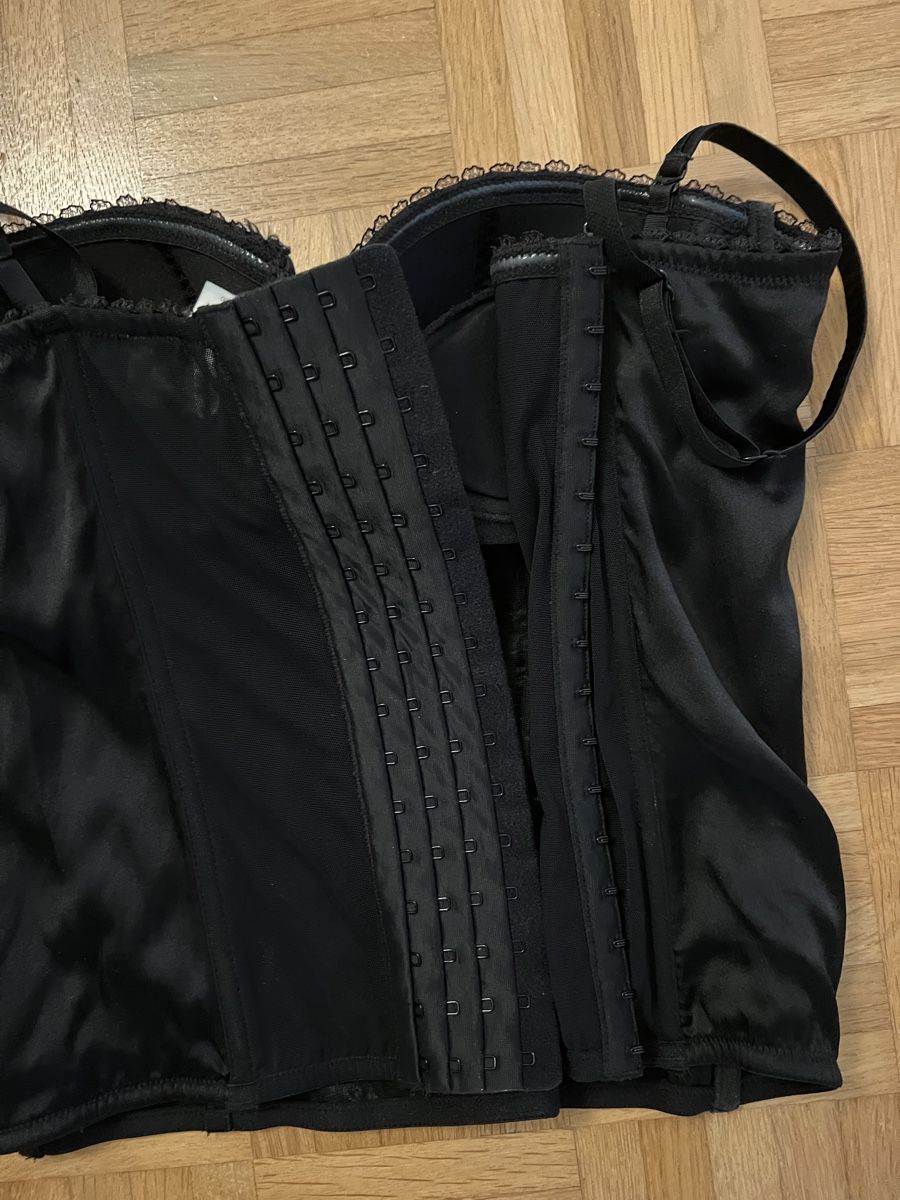 Top: Corsage Schwarz Spitze Gr. 38 – Usato da Zürich venduto da sop_xbd7 4