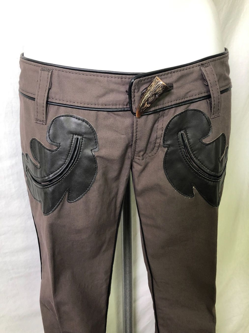 Dsquared2 Pantaloni: Dsquared2 Braune Hose mit Leder 36 neu – Nuovo (secondo la descrizione) da Coppet venduto da Vanessamode 3