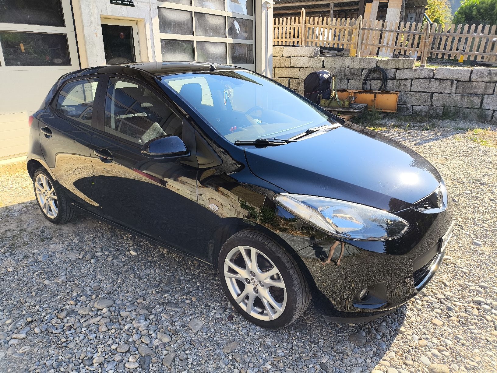 Mazda Autos: Mazda 2 ab MFK – Gebraucht aus Guntmadingen von H345 1