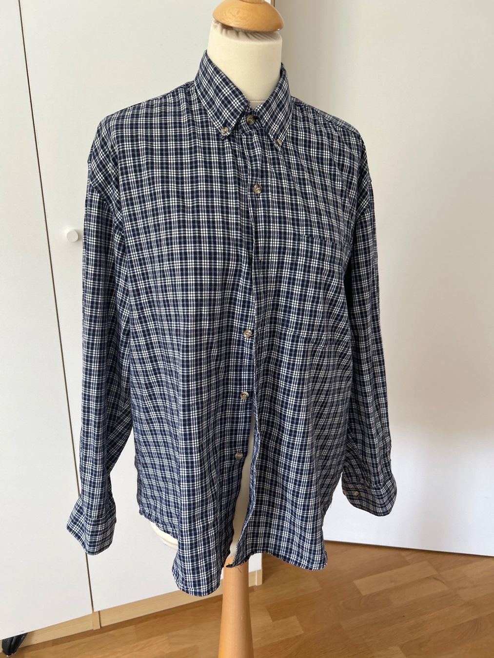 Hemden: Cotton Shirt Gr. L – Gebraucht aus Feuerthalen von Anna_Swift 2