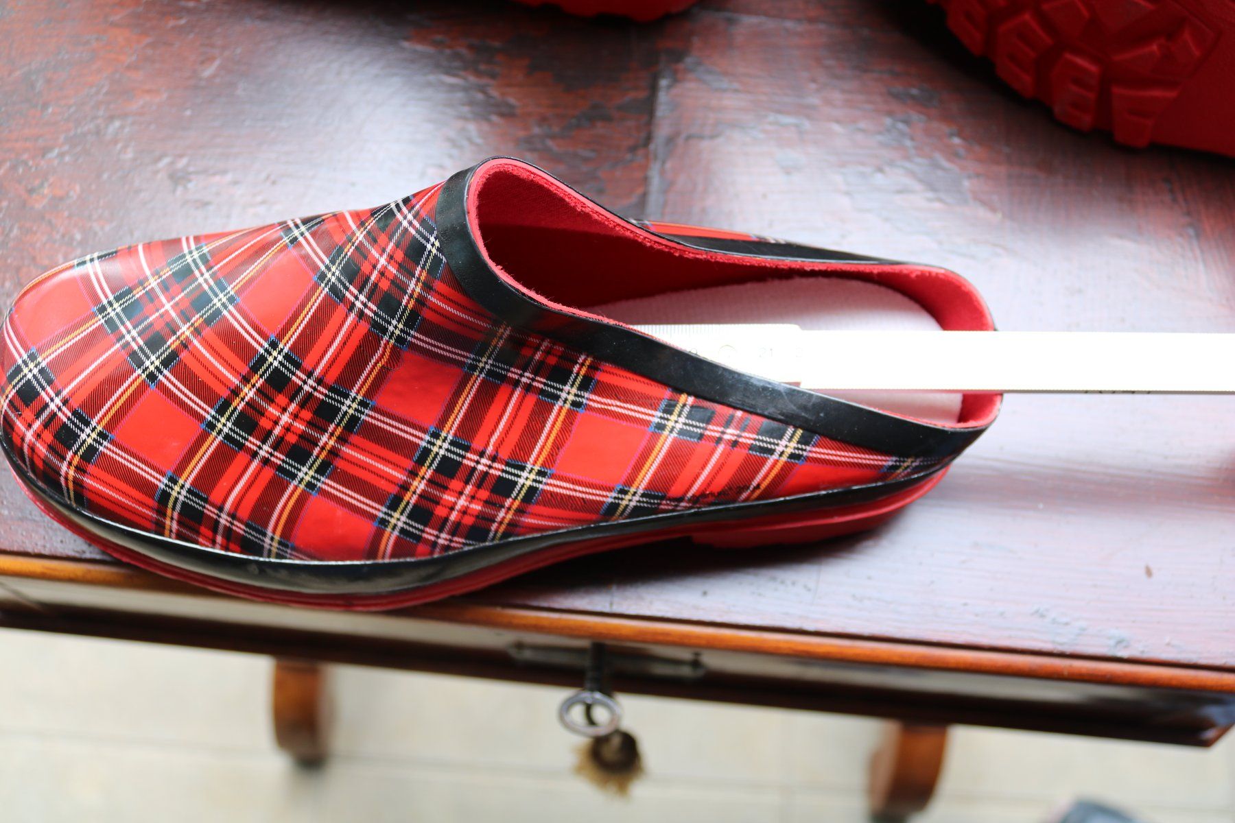 Scarpe da donna: Dreiteiliges Set mit einem auffälligen Schottenkaro-Muster – Nuovo (secondo la descrizione) da Frick venduto da Emma2026 7