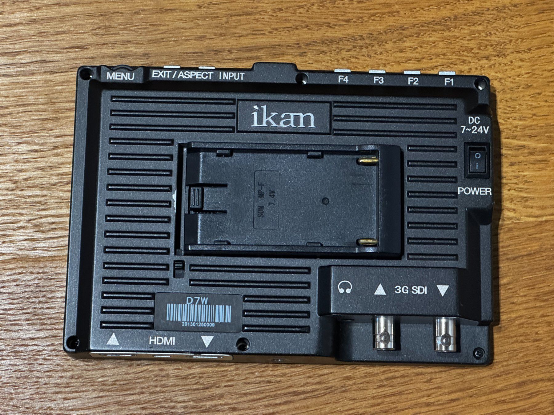 Ecrans: Ikan D7W – D'occasion à Flawil par lightstorm77 1