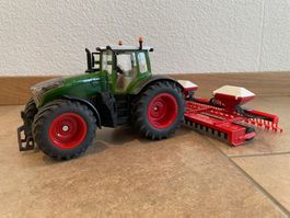 SIKU Fendt 1050 Vario mit Saatbeet Kombination