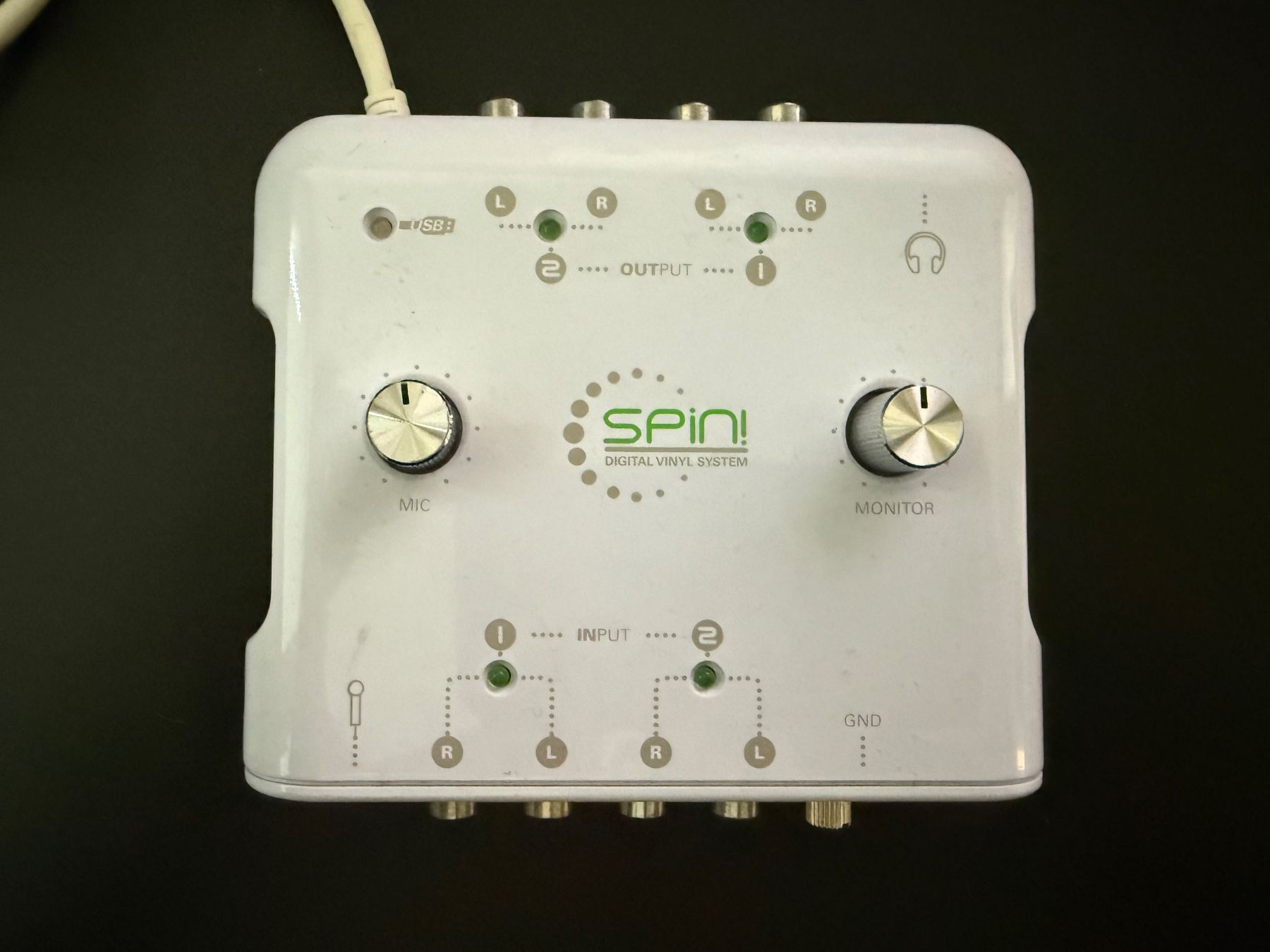Sistema di controllo: SPIN! Digital Vinyl System USB-A – Usato da Opfikon venduto da severus81