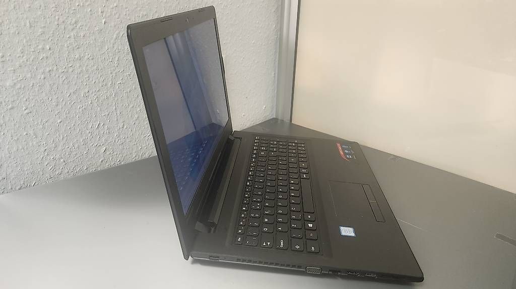 Notebook: Lenovo ideapad 300 Ecran 15.6" Processeur Intel Core i5 6th – Usato da Donneloye venduto da ire_767q 1