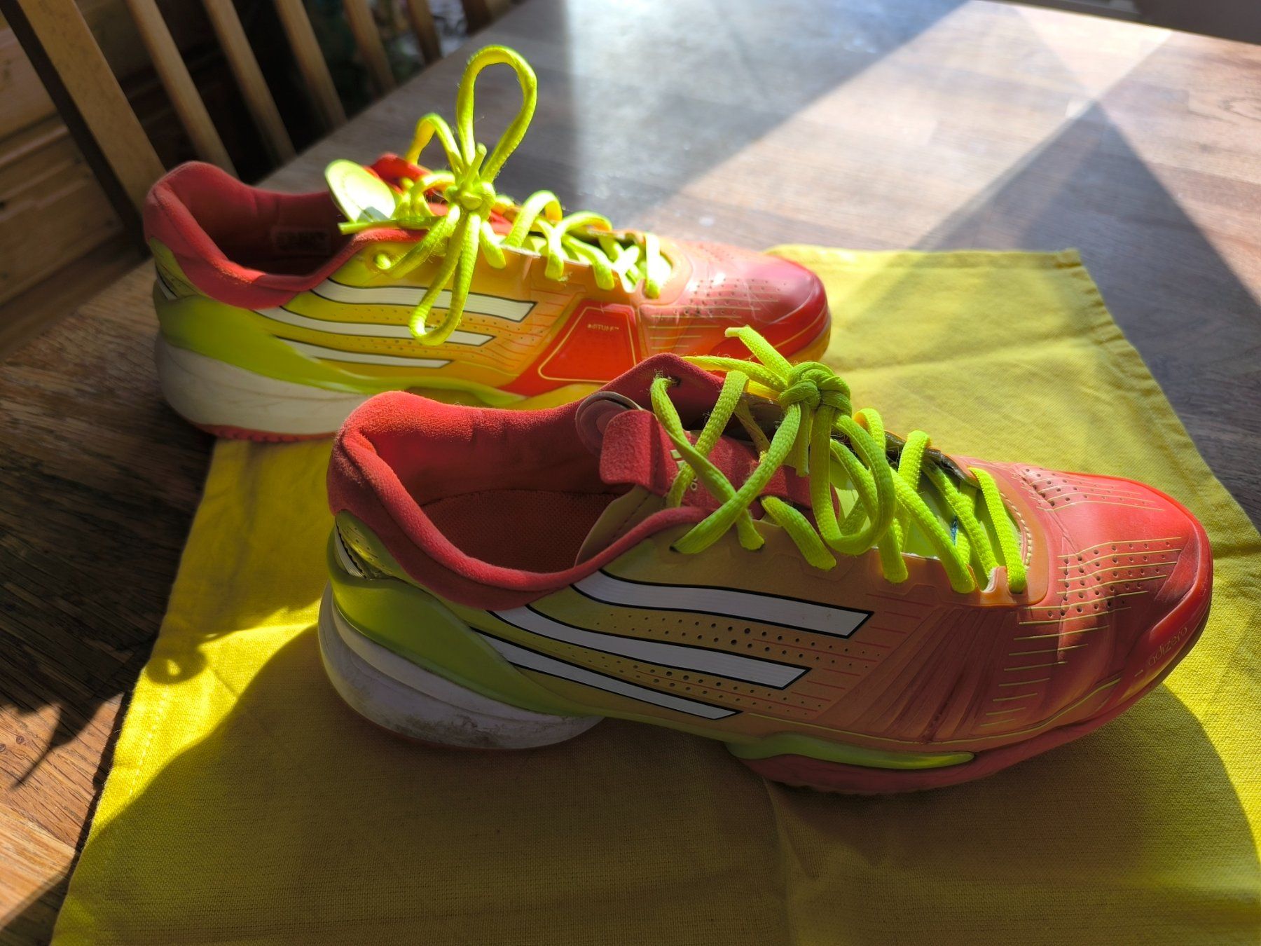 Adidas Scarpe da uomo: Adidas Sandschuhe Gr. 43, gebraucht – Usato da Gebenstorf venduto da Genx74 1