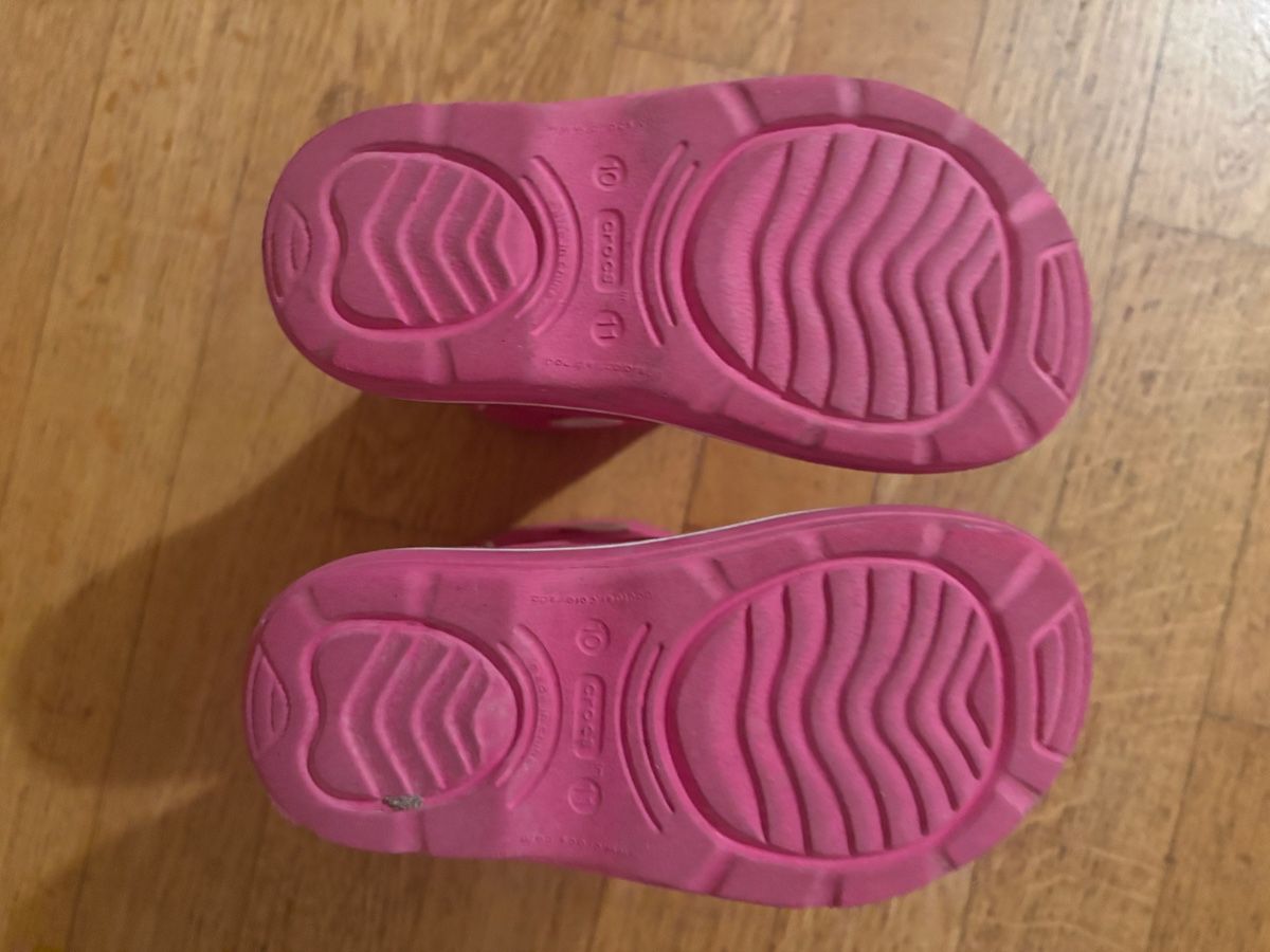 Scarpe per ragazze: Rain Boots Crocs Frozen Pink – Usato da Zürich venduto da and_tv79 3